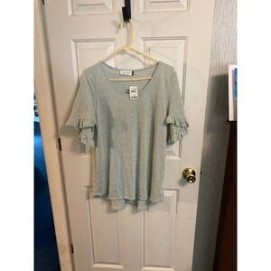 Star Vixen 2X Womens Pull Over Top 87 % polyester 40% Rayon 3% Spandex